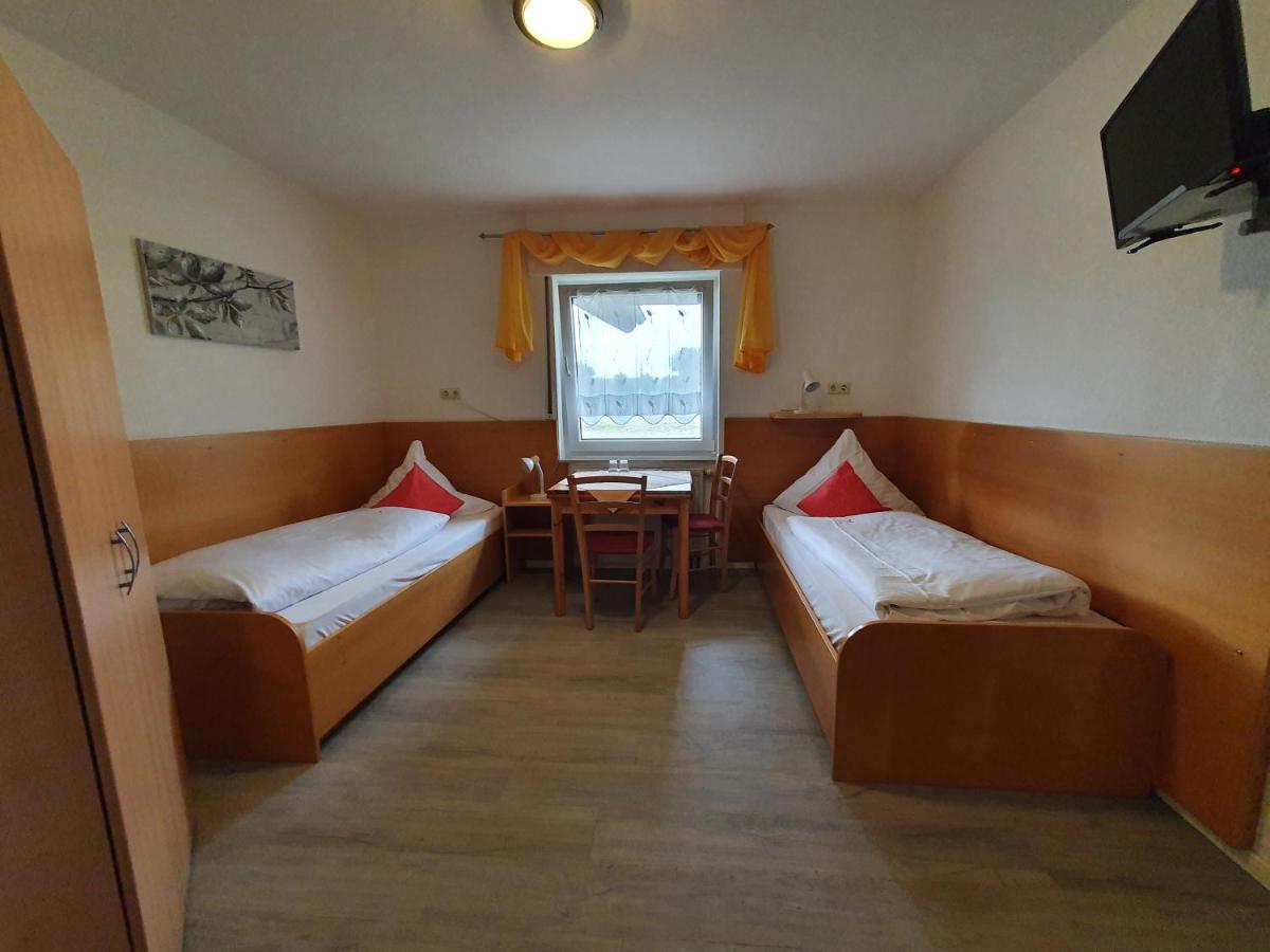 Gaestehaus Ermen Kamp-Lintfort Exteriör bild