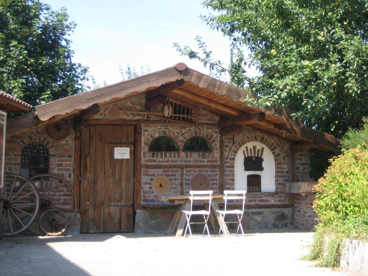 Gaestehaus Ermen Kamp-Lintfort Exteriör bild