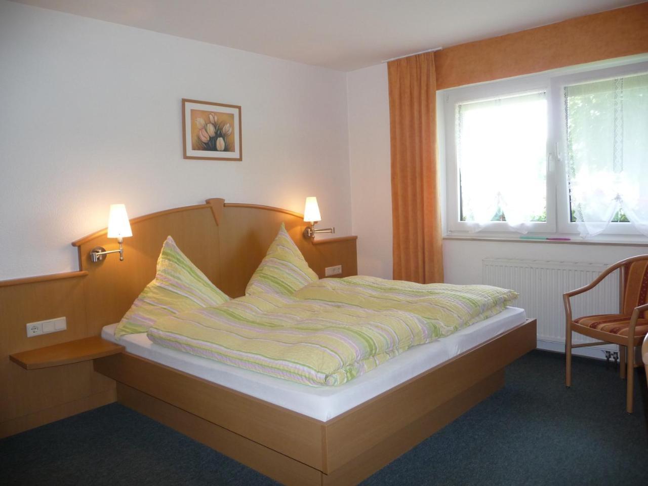 Gaestehaus Ermen Kamp-Lintfort Exteriör bild